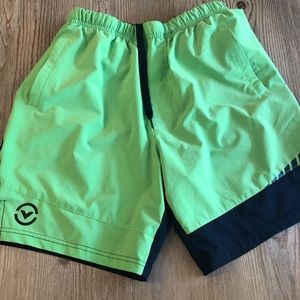 Virus Performance shorts